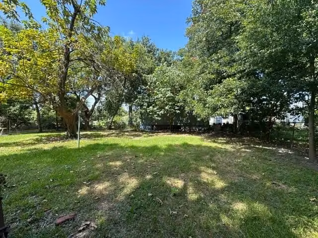 Photo 2 of 4421 Leffingwell Street, Houston, TX
