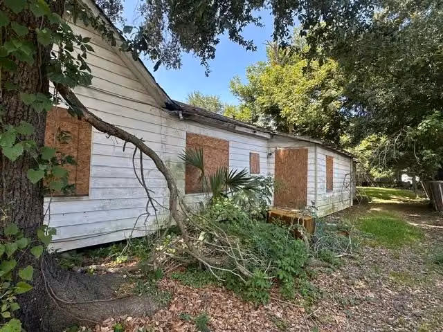 Photo 3 of 4421 Leffingwell Street, Houston, TX
