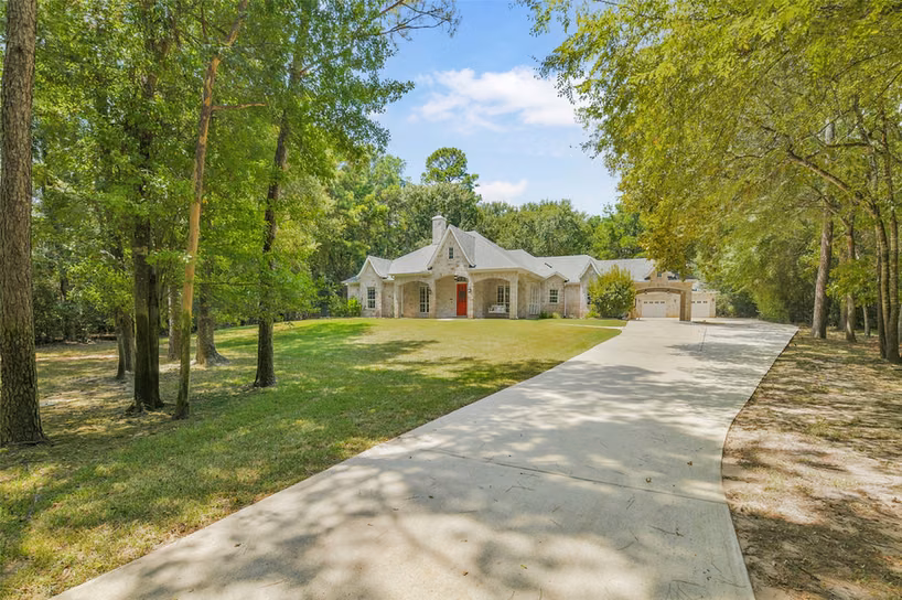 Photo of 4046 Highland Pass, Montgomery, TX