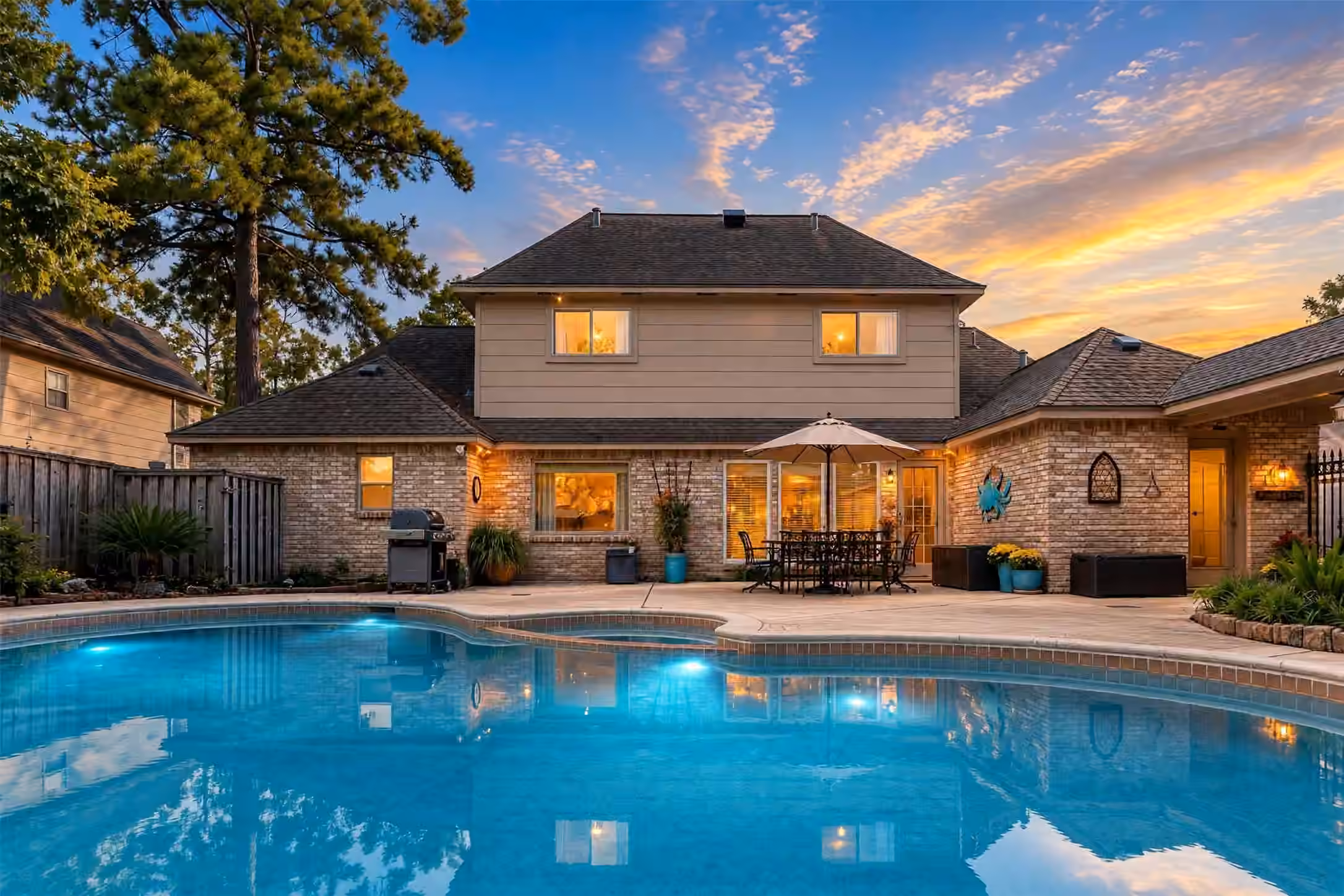 Photo 2 of 15814 Crystal Brook Drive, Houston, TX