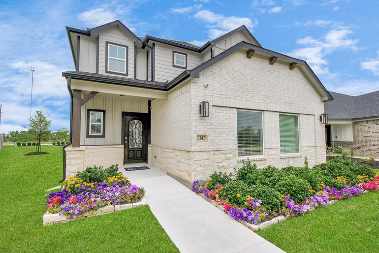 Photo 4 of 2142 Emerald Diamond Court, Fresno, TX