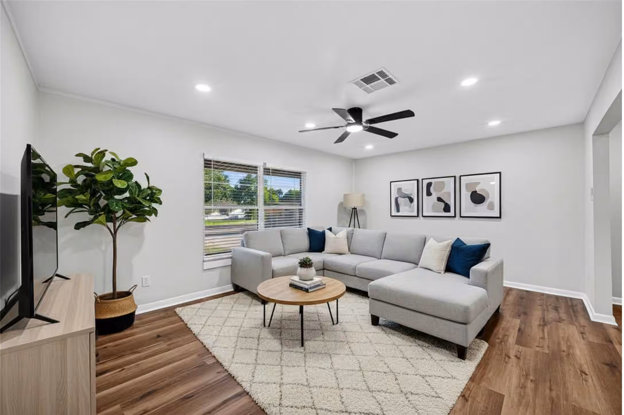 Photo 7 of 4310 Jorns Street, Houston, TX