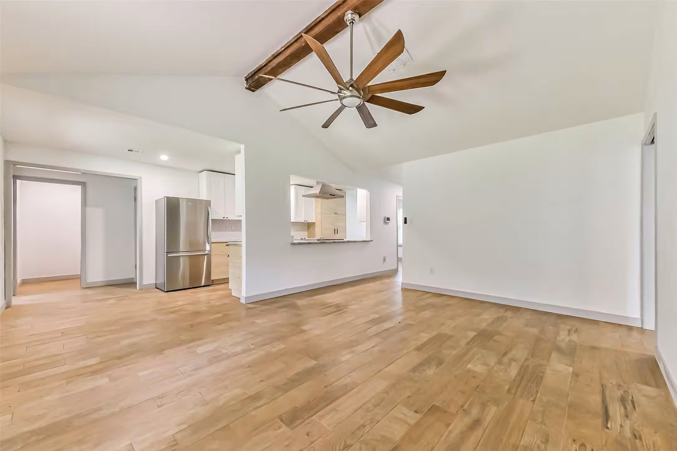 Photo 3 of 3410 Crestmeadow Drive, Pasadena, TX