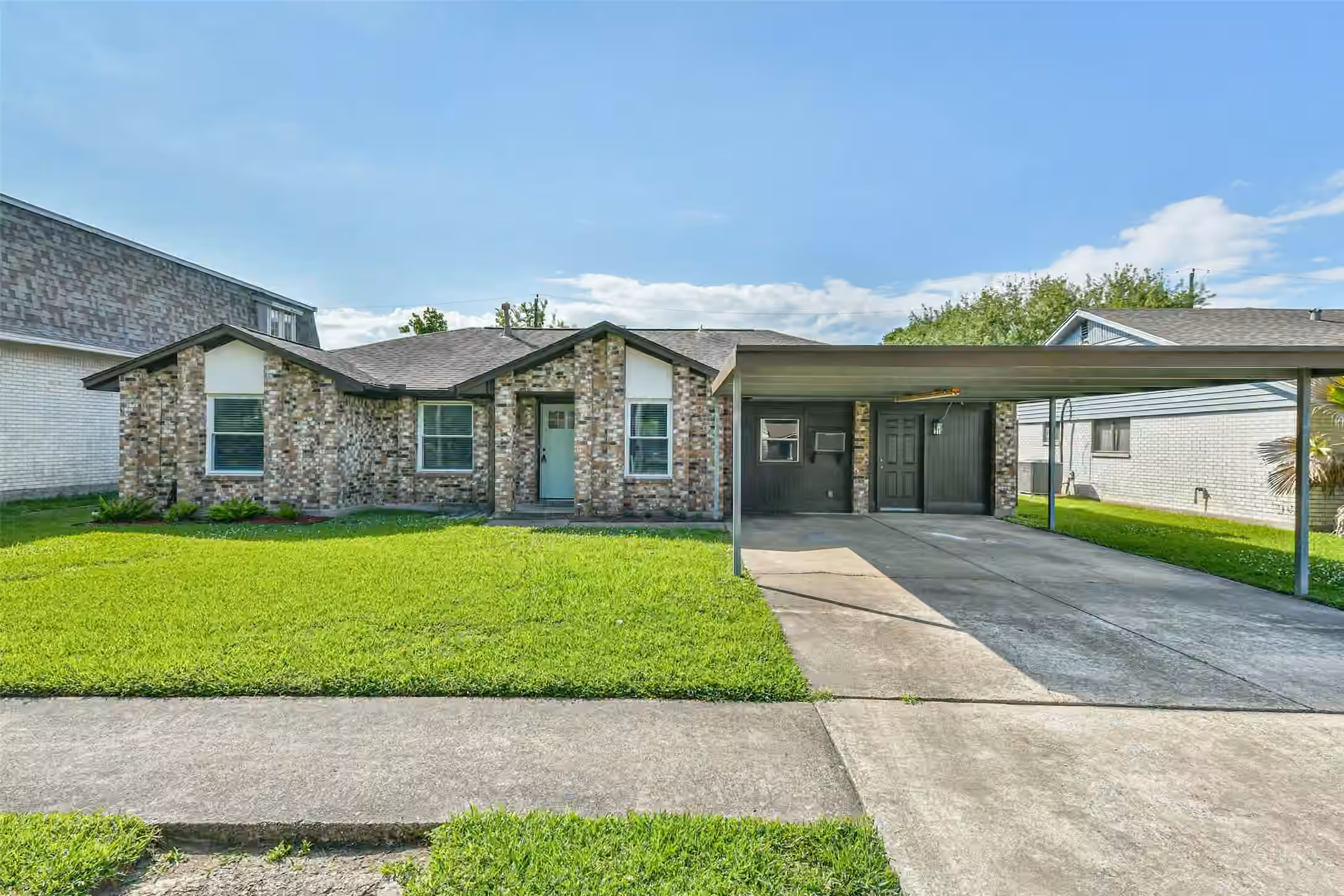 Photo 5 of 3410 Crestmeadow Drive, Pasadena, TX
