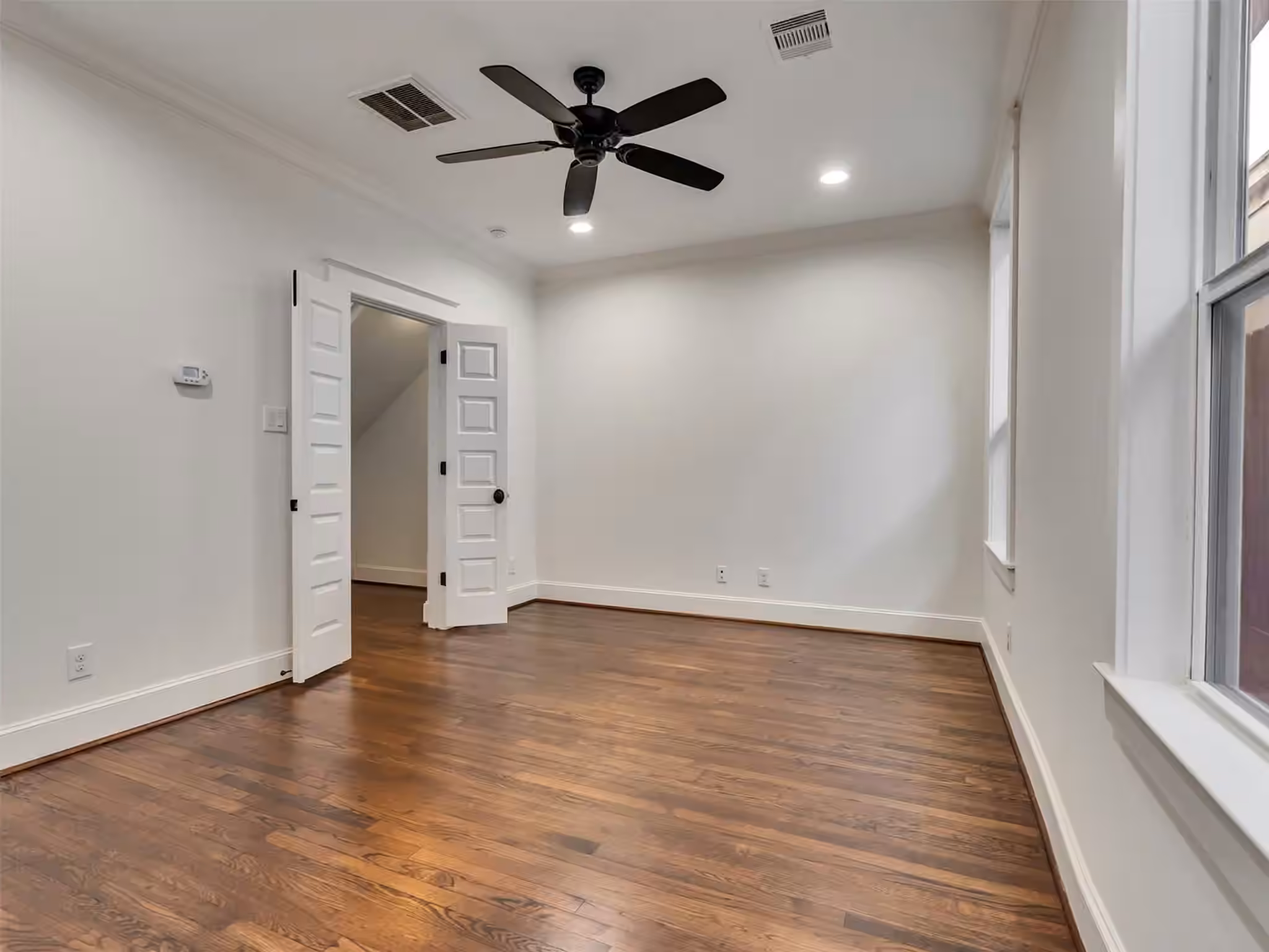 Photo 6 of 1532 Yale Street C, Houston, TX