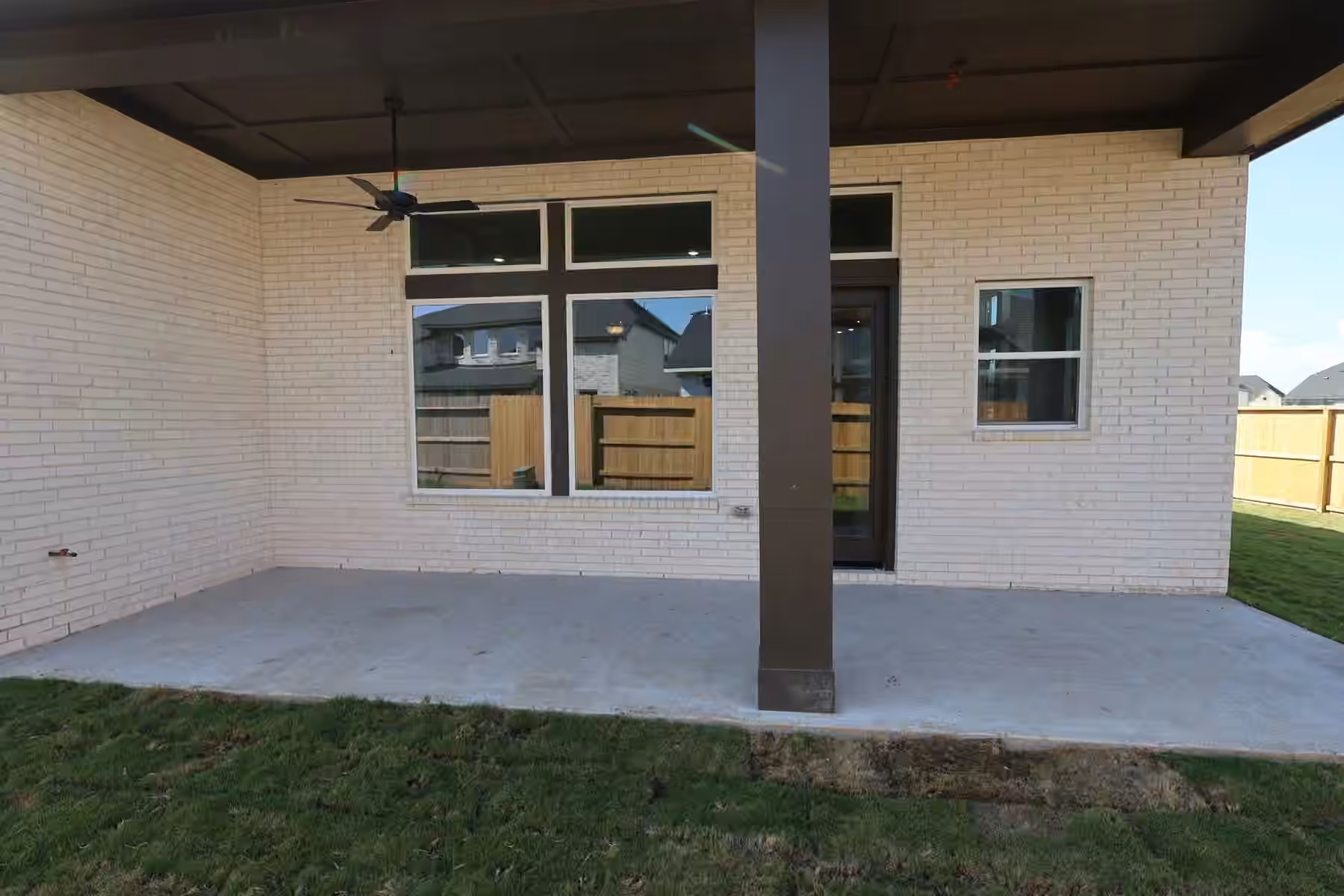 Photo 2 of 5007 Nesbit Path, Rosenberg, TX