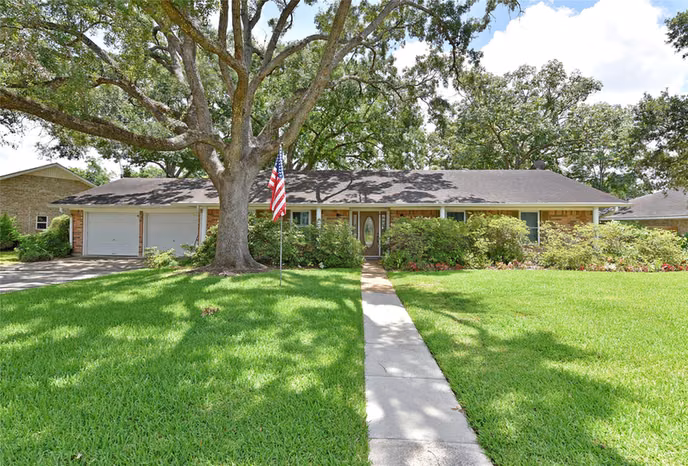 Photo of 1901 Laurel Oaks Drive, Richmond, TX