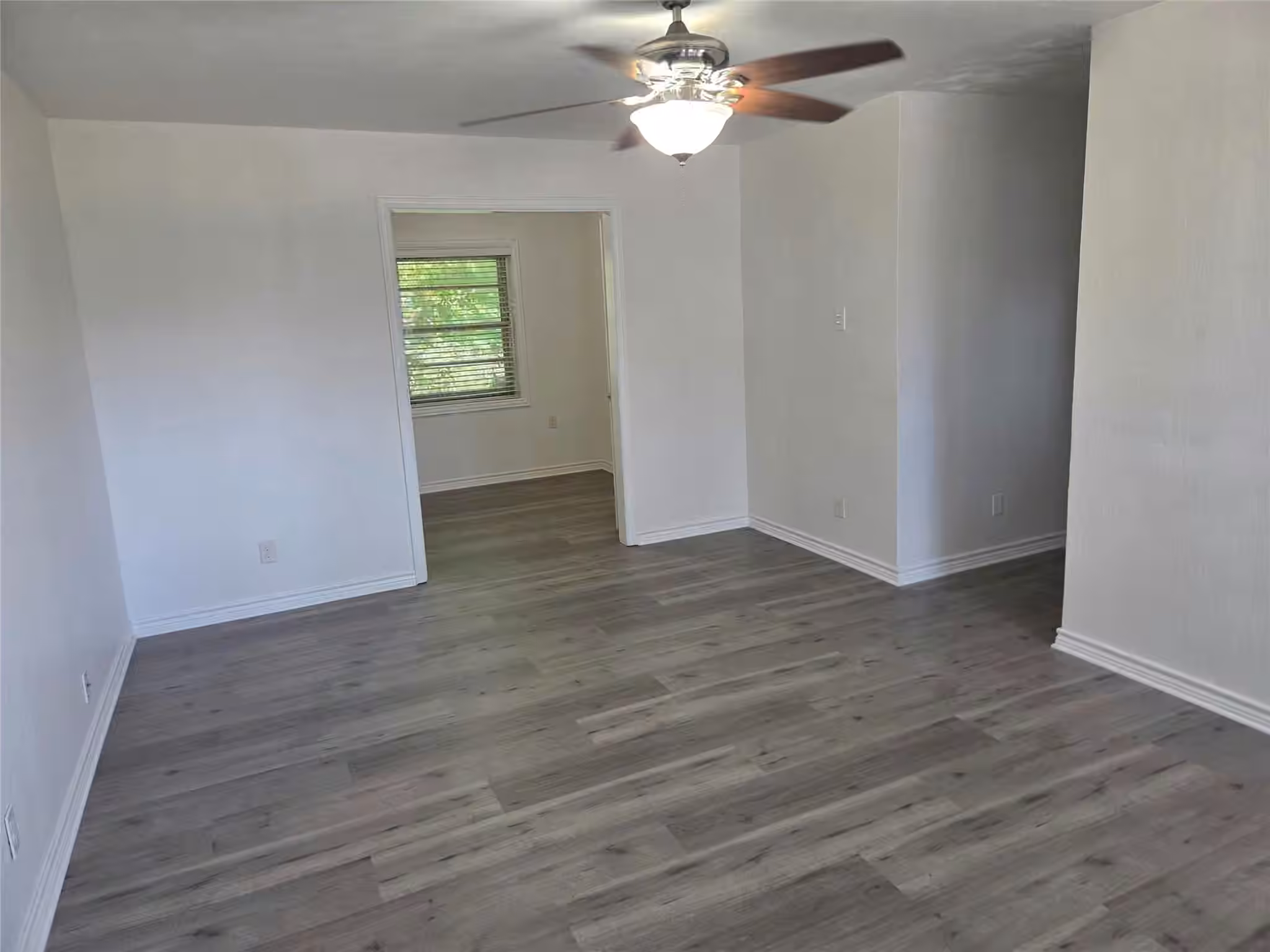 Photo 7 of 322 Elaine Street, La Marque, TX