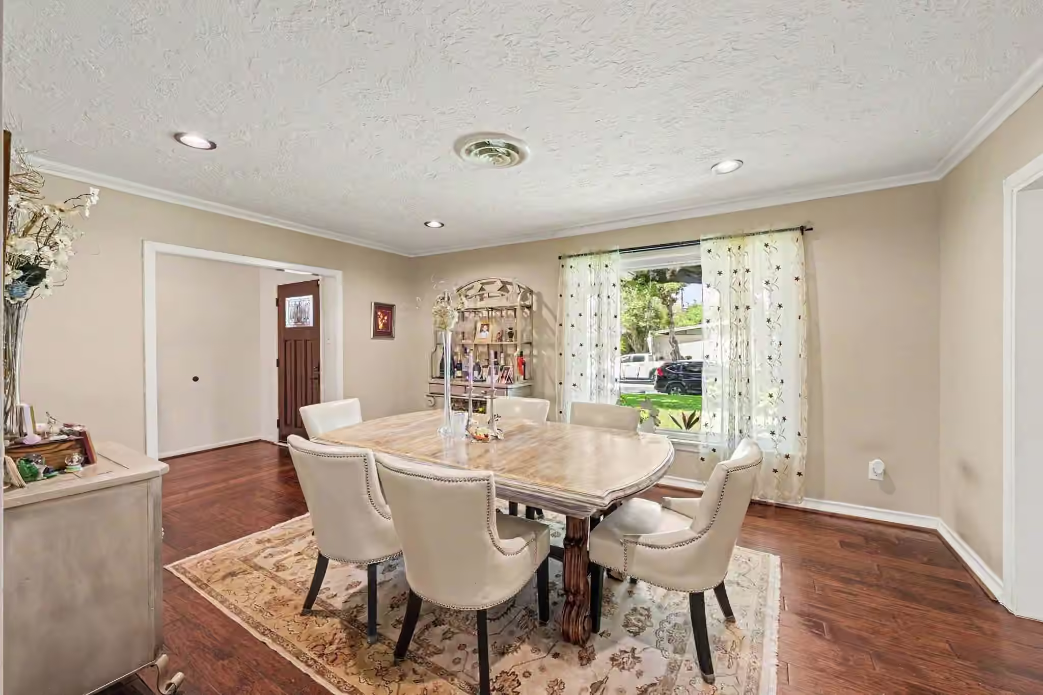 Photo 5 of 3311 Longfield Circle, Houston, TX
