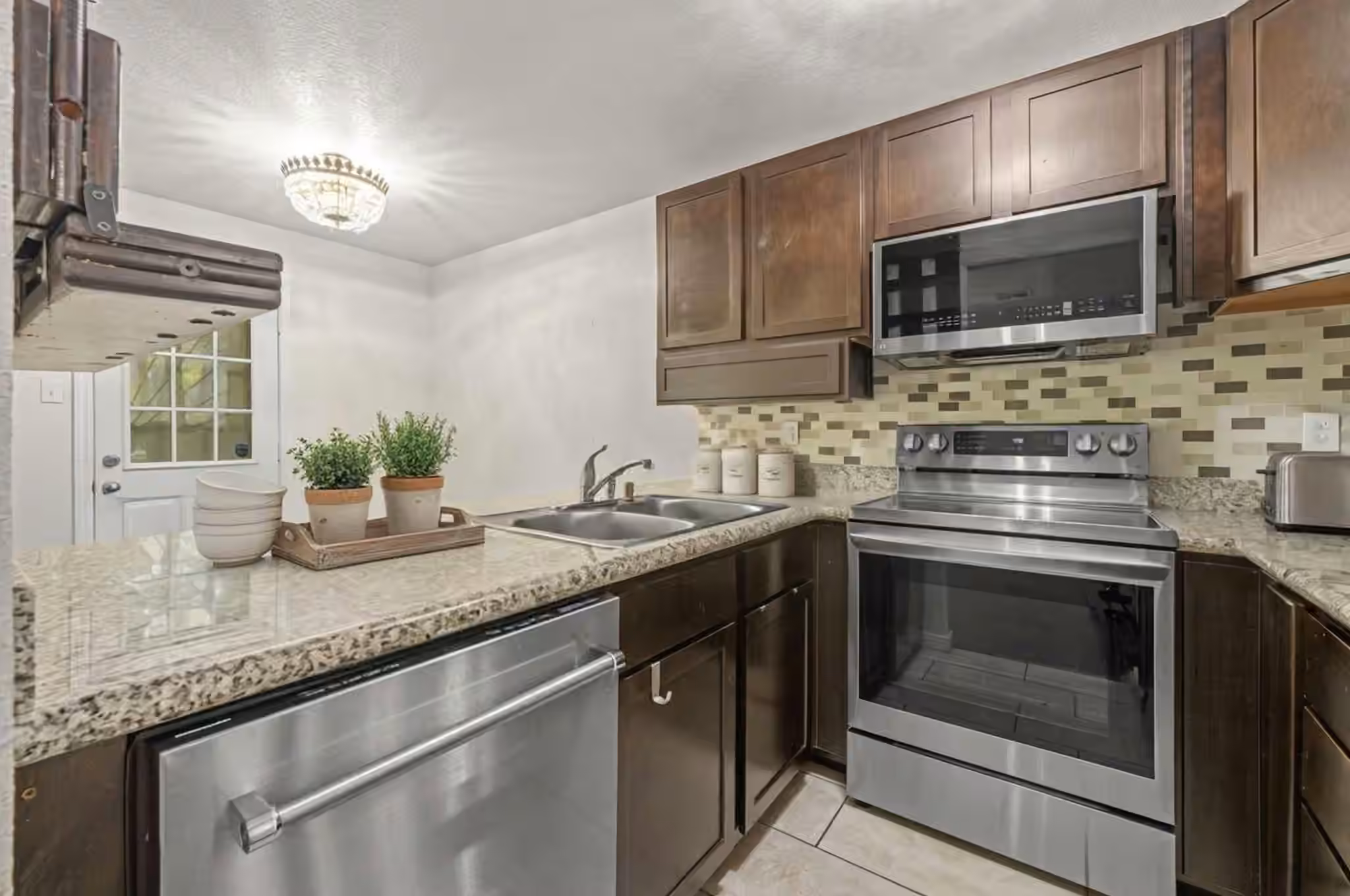 Photo 5 of 16478 Eastchase, Montgomery, TX