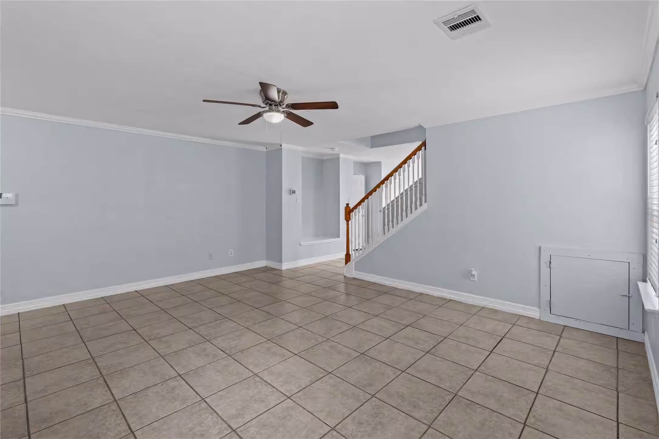 Photo 6 of 9915 Victoria Grove Lane, Houston, TX