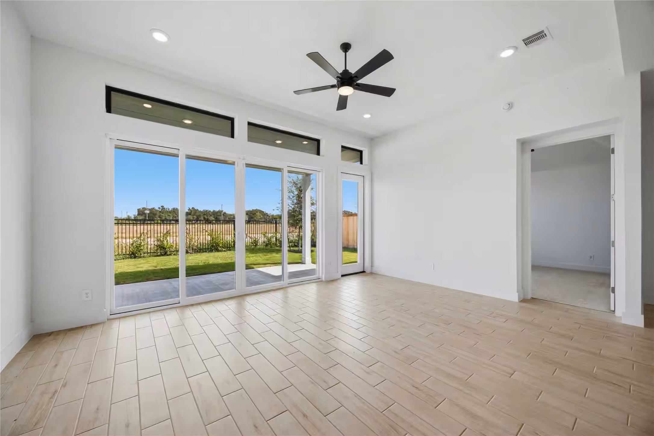 Photo 7 of 24154 Prairie Crabapple Court, Katy, TX